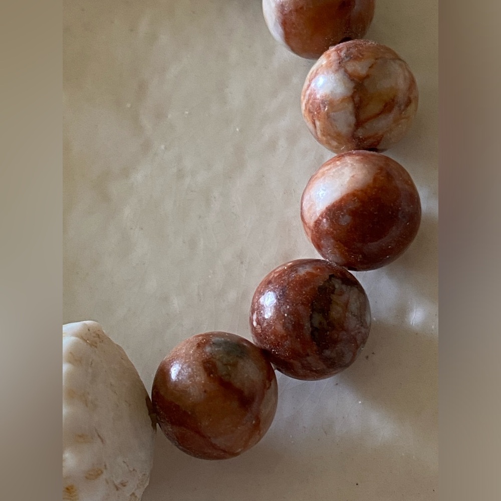 Shell & Jasper Bracelet - Picture 9 of 9